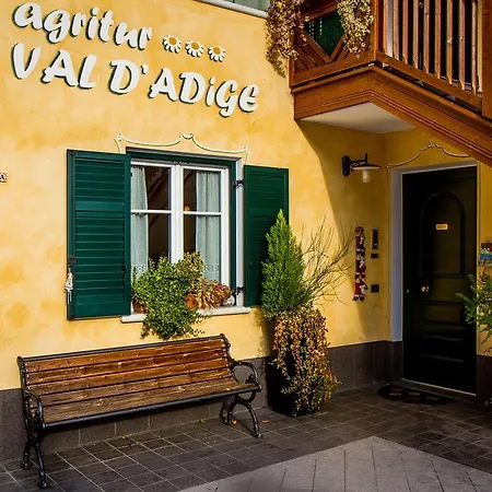 Agritur Val D'adige Frühstückspension 3*